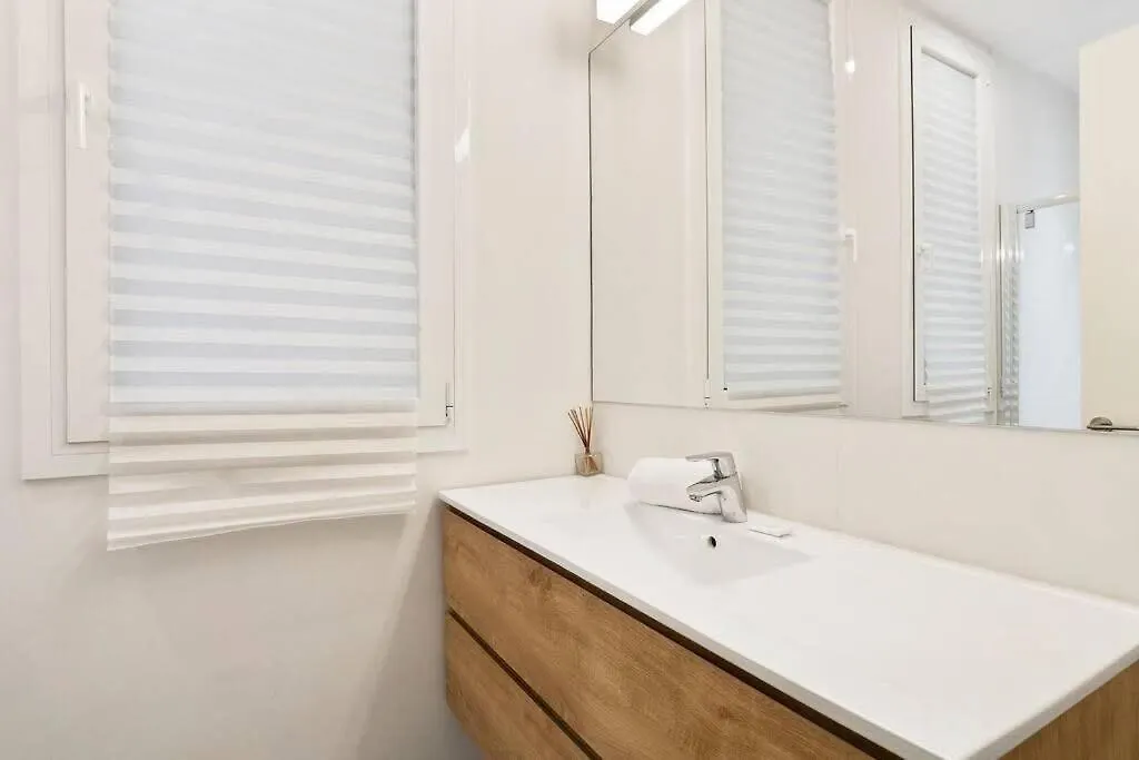 Apartment Arc De Triomf Luxury Modern 2-Bedroom 2-Bathroom Barcelona