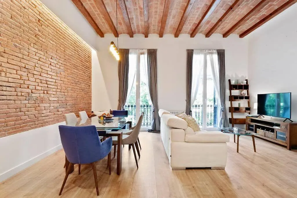 Arc De Triomf Luxury Modern 2-Bedroom 2-Bathroom Barcelona Spain